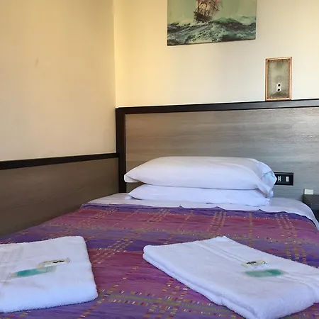 Milano Station Hotel Otel *